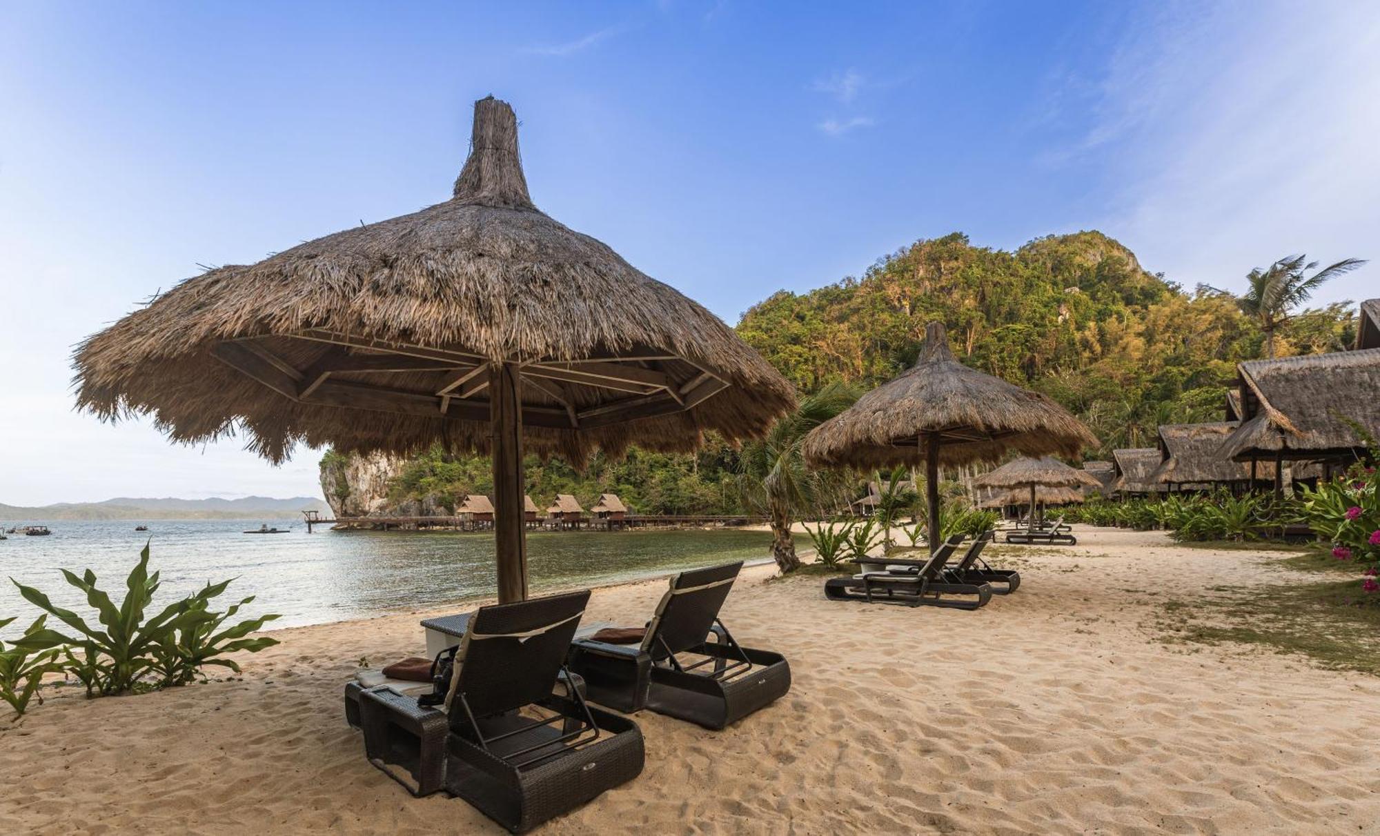 Beach Front Villa Roundtrip Lio Airport Transfers